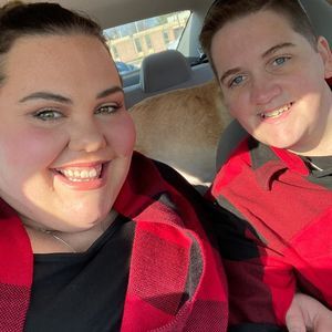 Meet your Posher, Brooke